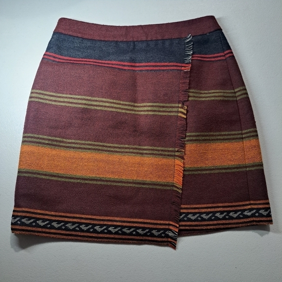 LOFT Dresses & Skirts - LOFT Petites Skirt Size 4P
